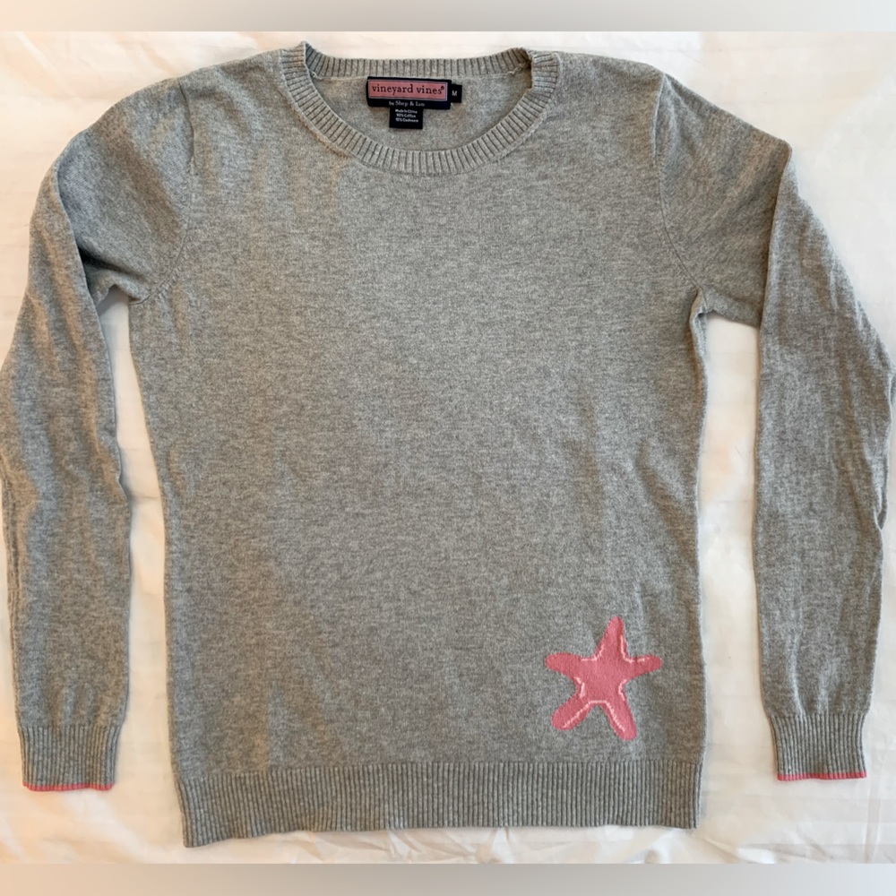 Vineyard Vines gray starfish sweater, size M